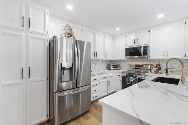 5645 Friars Road 387