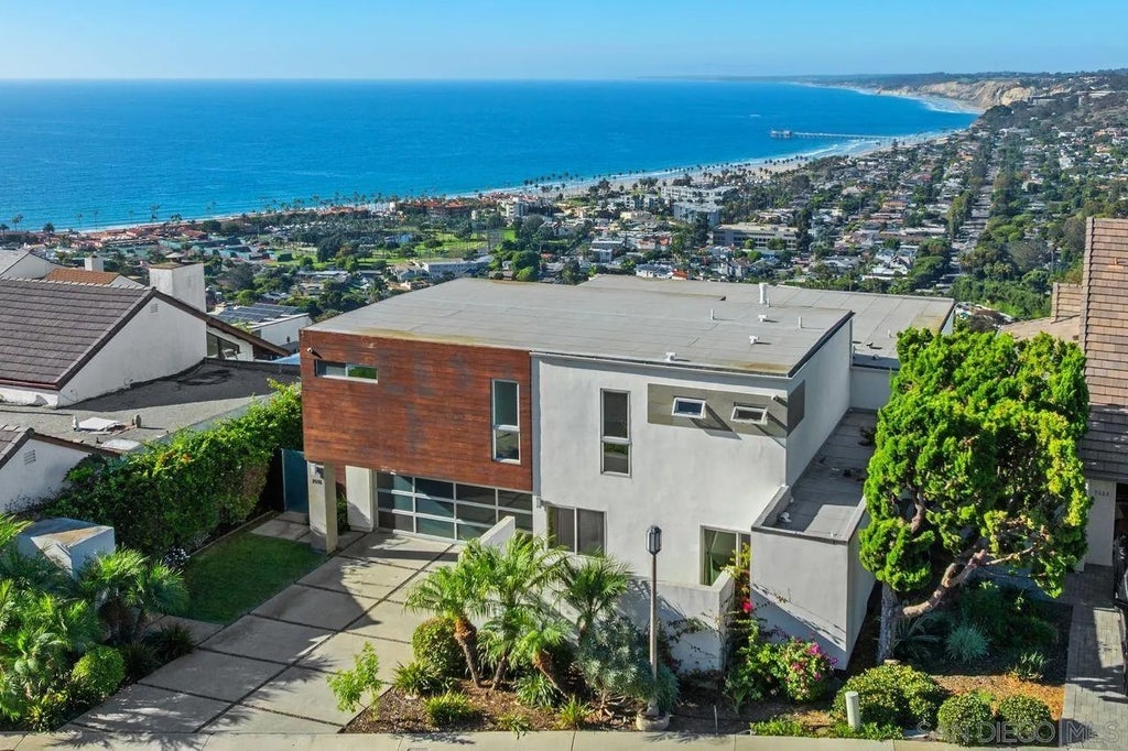 Photo of 7546 Caminito Avola, La Jolla, CA 92037 (MLS # 260021662)