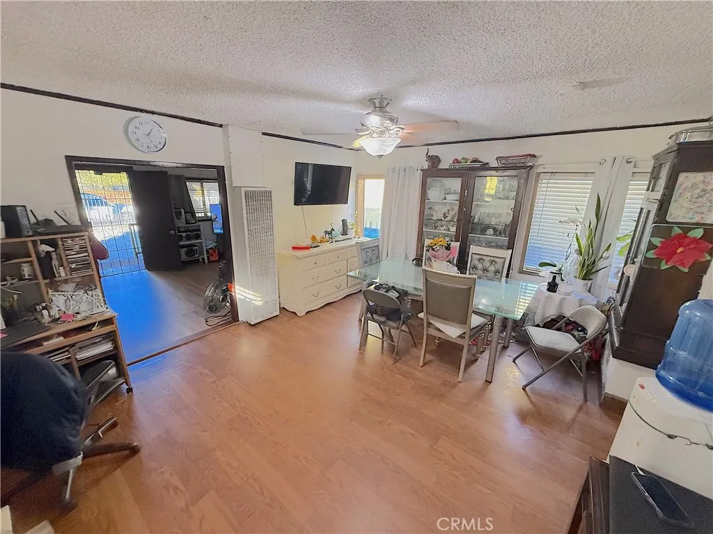 220 E Avenue 38