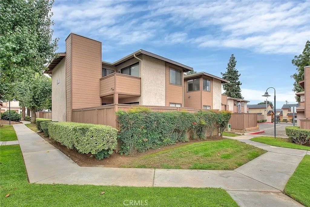 Photo of 1333 Massachusetts Avenue #201, Riverside, CA 92507 (MLS # IV25271464)