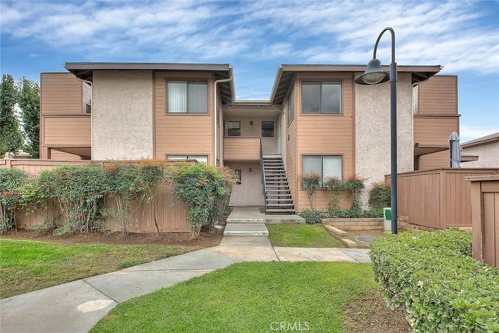 Photo of 1333 Massachusetts Avenue #201, Riverside, CA 92507 (MLS # IV25271464)