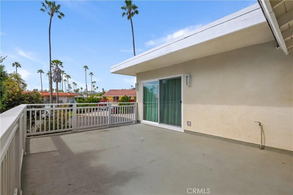 Photo of 928 Seaside Court, Ventura, CA 93001 (MLS # OC26078680)