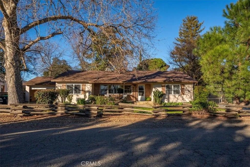 Photo of 79 Damon Ave, Red Bluff, CA 96080 (MLS # SN26015312)