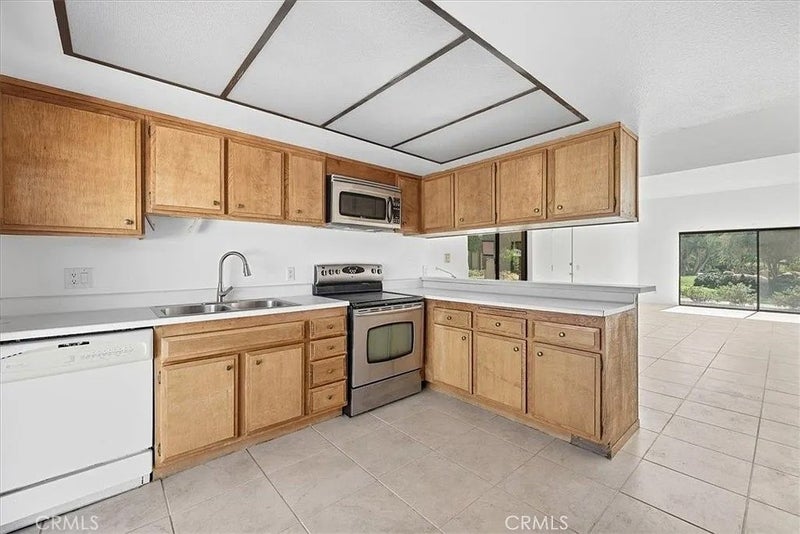 5798 Los Coyotes Drive
