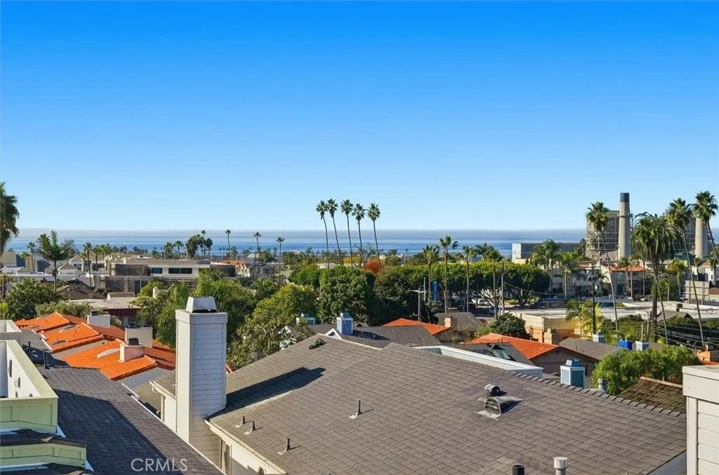 Photo of 617 N Irena Avenue #A, Redondo Beach, CA 90277 (MLS # SB25272985)