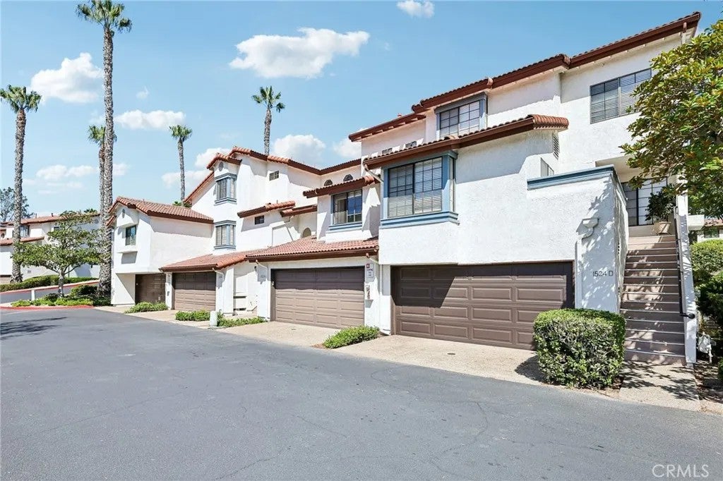 1524 Apache Drive C