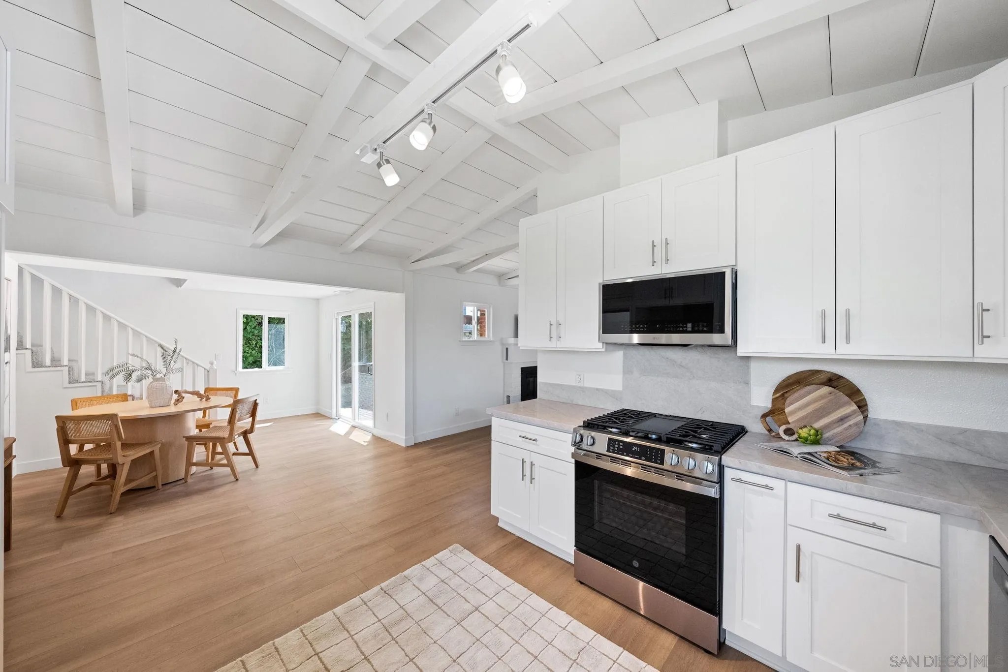 1503 Laurel Road