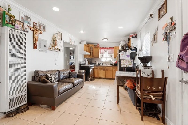 9201 S Central