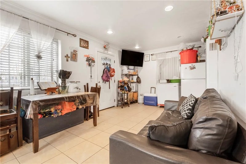 9201 S Central