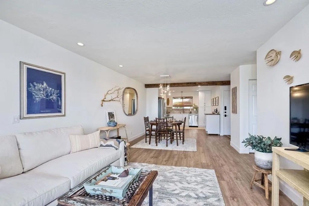 Photo of 908 Caminito Madrigal, Carlsbad, CA 92011 (MLS # NDP2307903)
