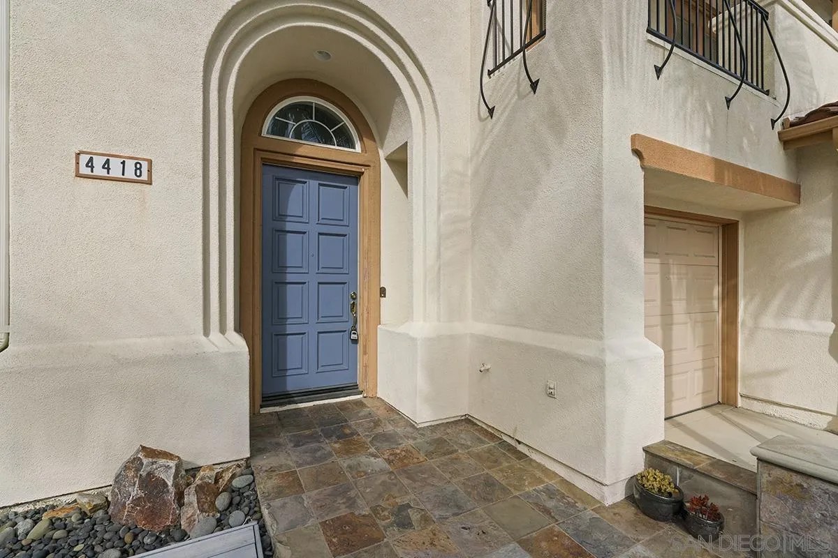 4418 Shorepointe Way