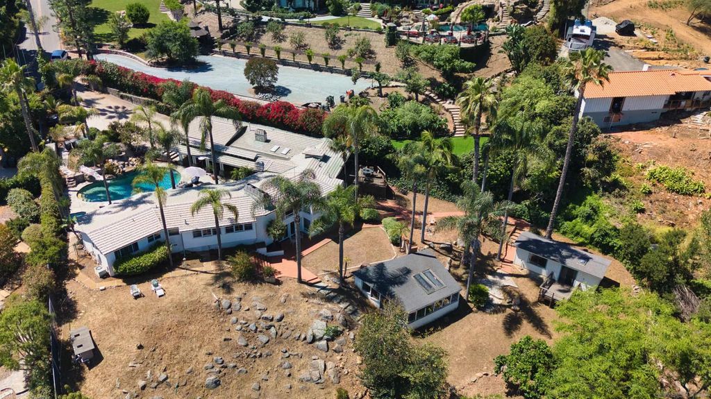 Photo of 5030 Alzeda DR, La Mesa, CA 91941 (MLS # 260010729)