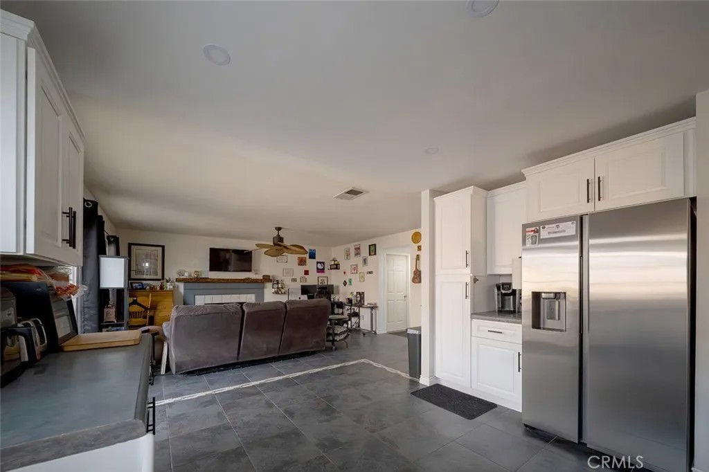 954 W 59th