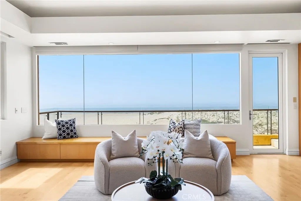 Photo of 1554 E Oceanfront, Newport Beach, CA 92661 (MLS # OC26197750)