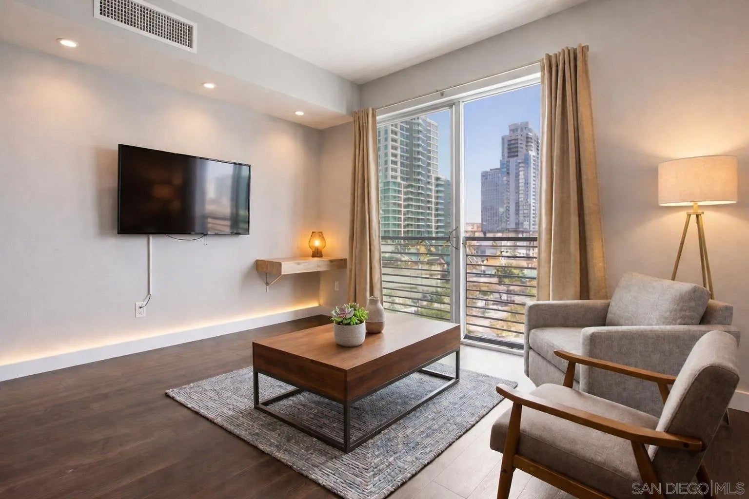 445 Island Ave 719