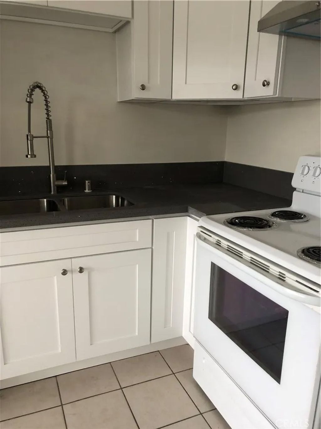 Photo of 810 E Grand Ave, El Segundo, CA 90245 (MLS # CV26096161)