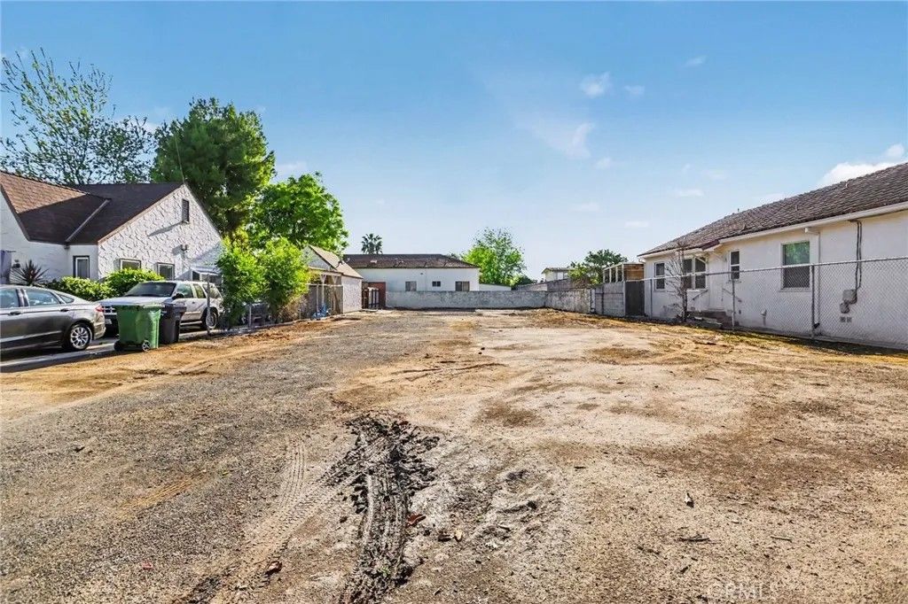 Photo of 1458 Parker Ave, Tracy, CA 95376 (MLS # OC26088500)