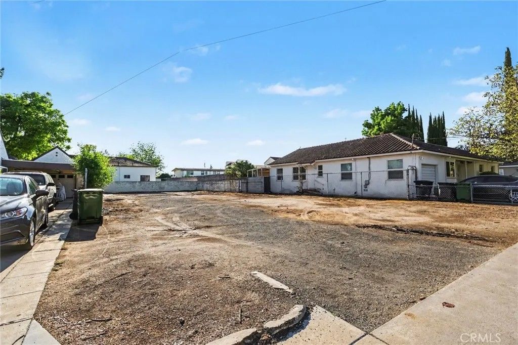 Photo of 1458 Parker Ave, Tracy, CA 95376 (MLS # OC26088500)