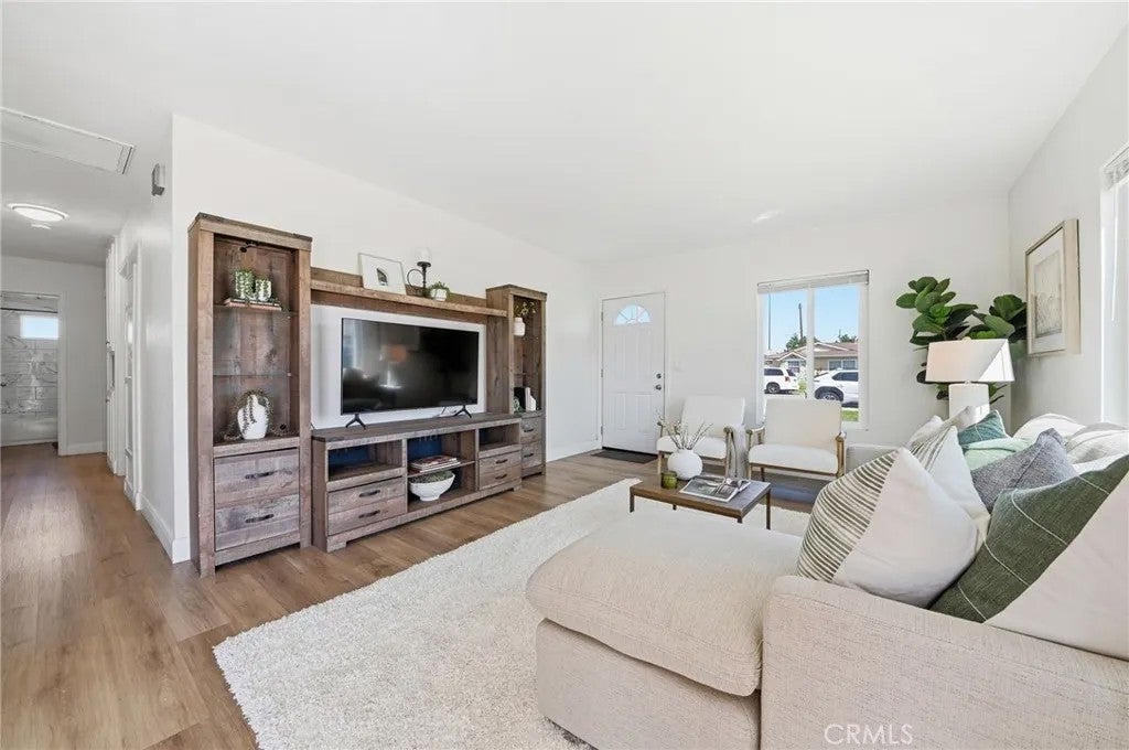 1001 N Hanover