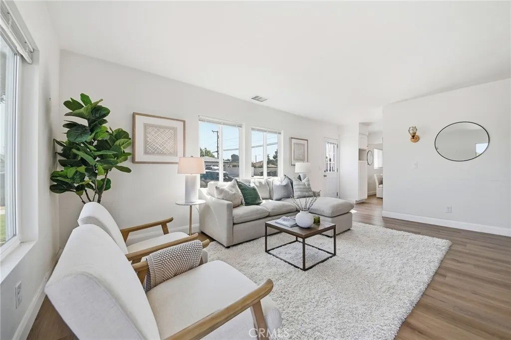 1001 N Hanover