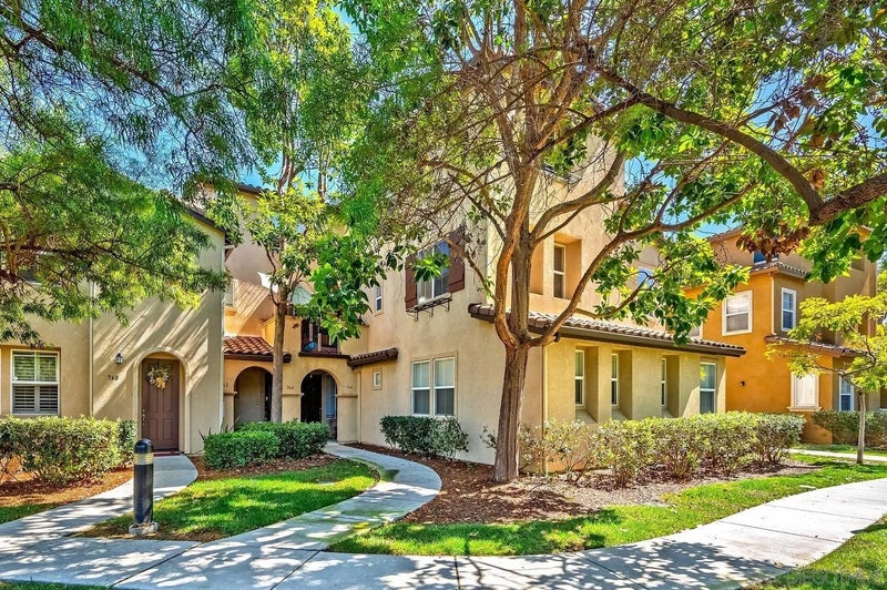766 Anchor Cove