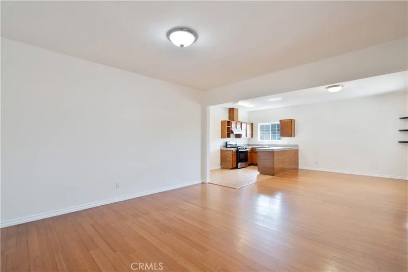 2325 Whittier