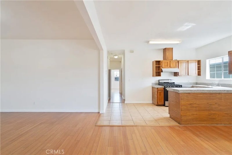 2325 Whittier