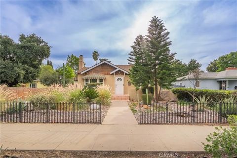 Tiny photo for 4008 Bandini Ave, Riverside, CA 92506 (MLS # PW25260890)