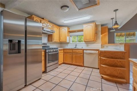 Tiny photo for 4008 Bandini Ave, Riverside, CA 92506 (MLS # PW25260890)