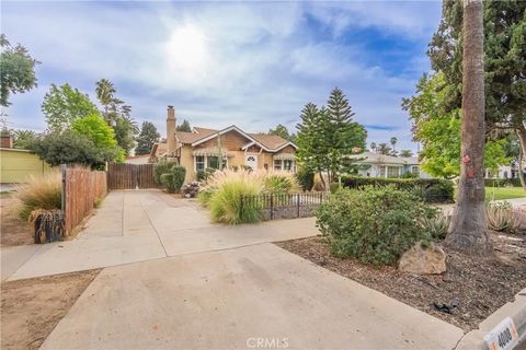 Tiny photo for 4008 Bandini Ave, Riverside, CA 92506 (MLS # PW25260890)