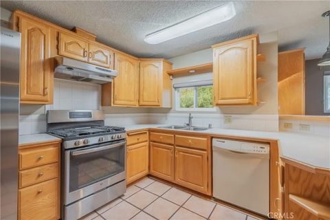 Tiny photo for 4008 Bandini Ave, Riverside, CA 92506 (MLS # PW25260890)