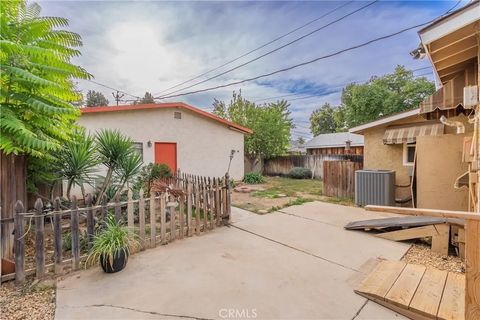 Tiny photo for 4008 Bandini Ave, Riverside, CA 92506 (MLS # PW25260890)