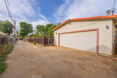 Tiny photo for 4008 Bandini Ave, Riverside, CA 92506 (MLS # PW25260890)