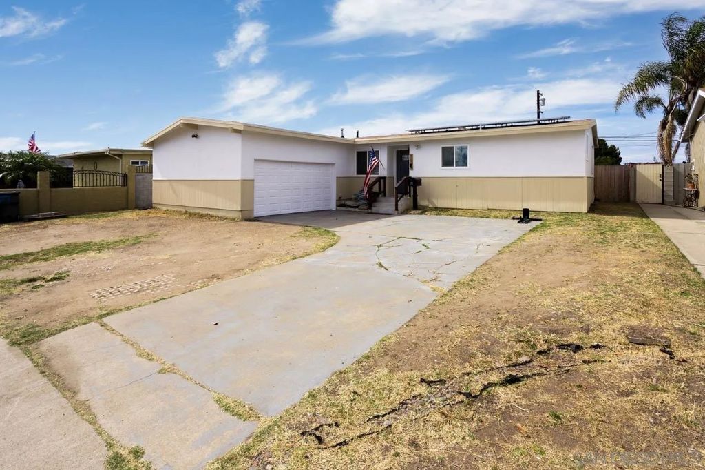 Photo of 71 E L Street, Chula Vista, CA 91911 (MLS # 260008256)