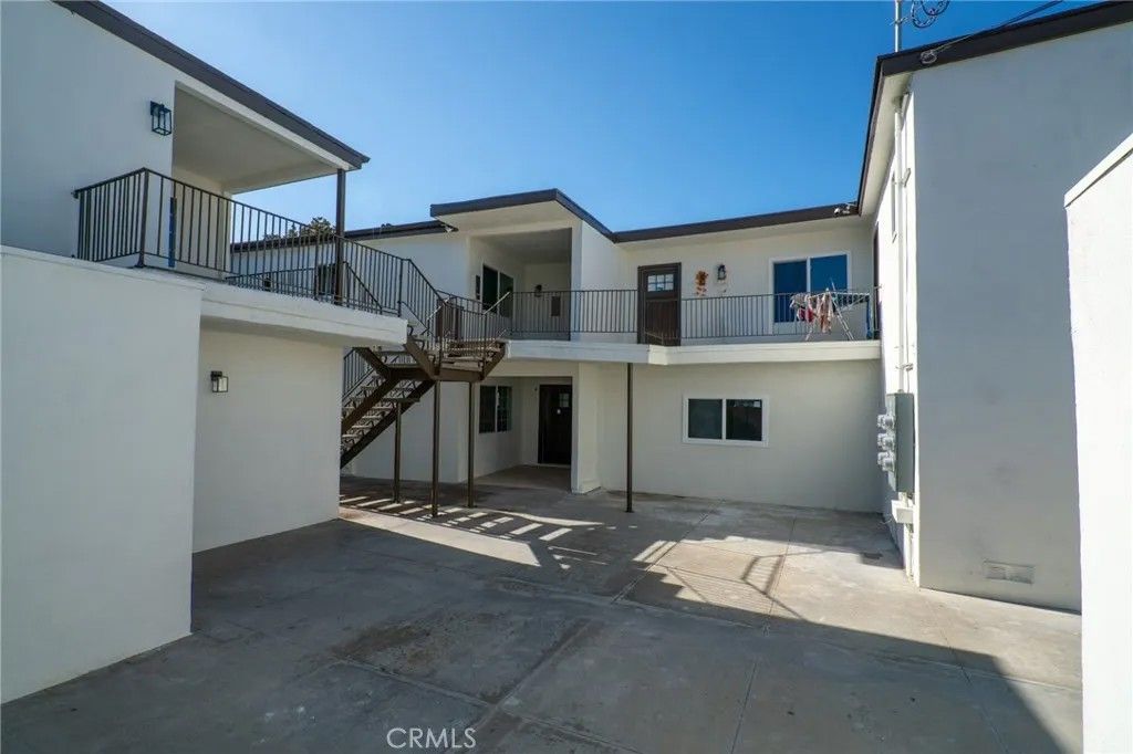 Photo of 705 E Santa Fe Avenue, Fullerton, CA 92831 (MLS # OC25276298)