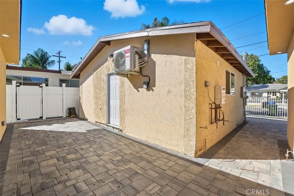 Photo of 7960 Tampa, Reseda, CA 91335 (MLS # SR26020016)