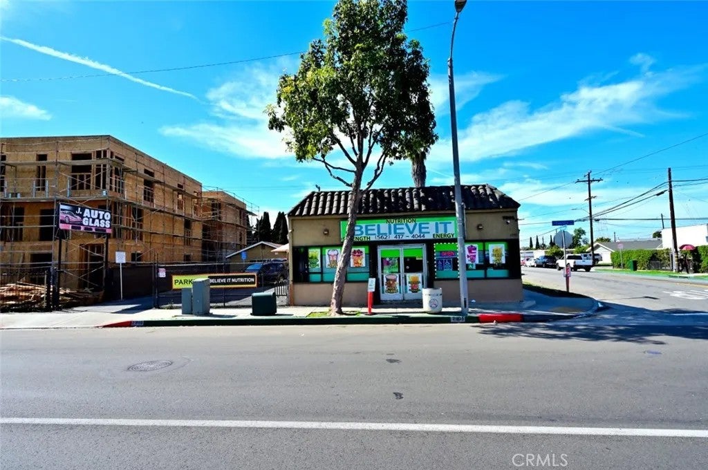 7901 EASTERN Avenue