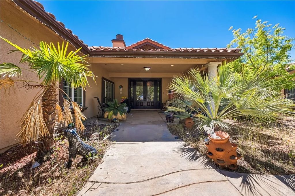 Photo of 3544 W Avenue L10, Lancaster, CA 93536 (MLS # SW26076973)