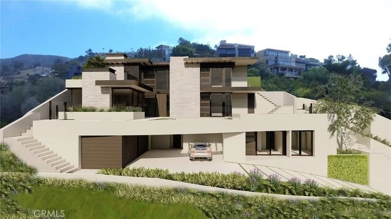 815 Bluebird Canyon
