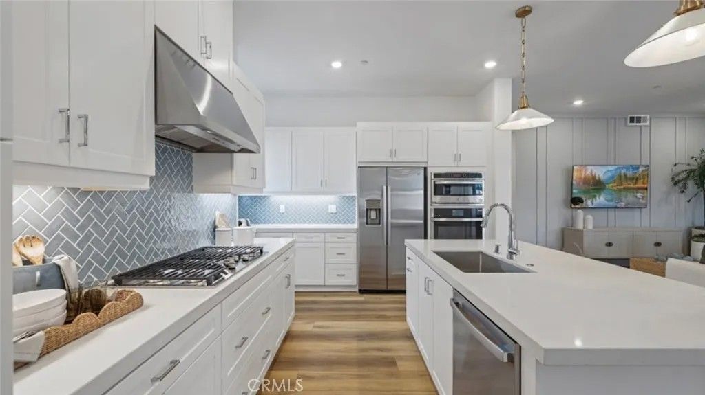 Photo of 183 Proctor, Irvine, CA 92618 (MLS # OC25270812)