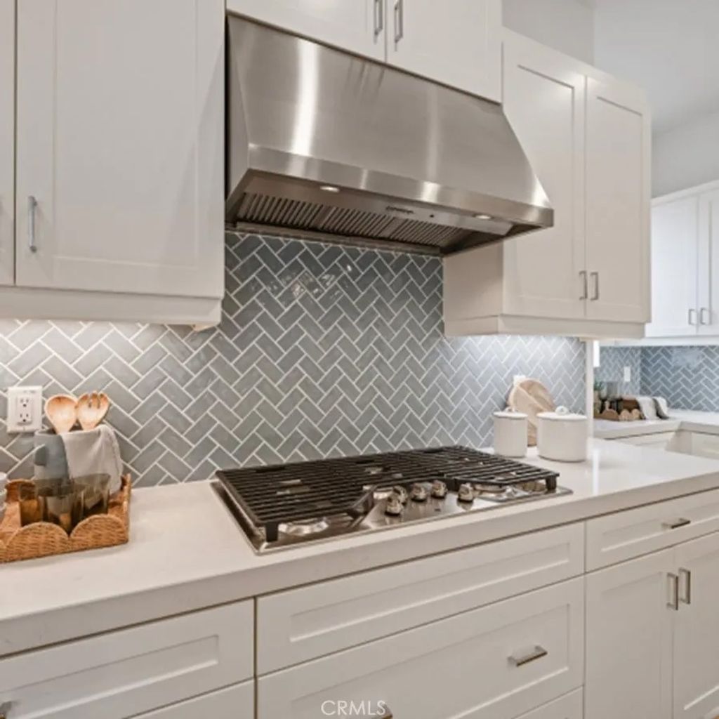 Photo of 183 Proctor, Irvine, CA 92618 (MLS # OC25270812)