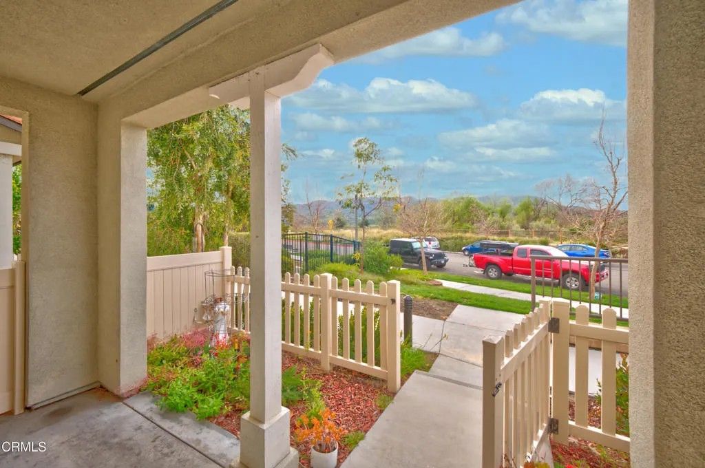 Photo of 549 Heritage Parkway, Fillmore, CA 93015 (MLS # V1-34888)