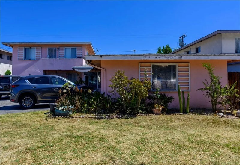 2609 S Rosewood