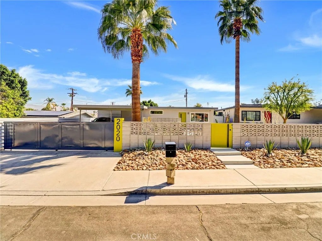 Photo of 2020 Lawrence Street, Palm Springs, CA 92264 (MLS # IV26206561)