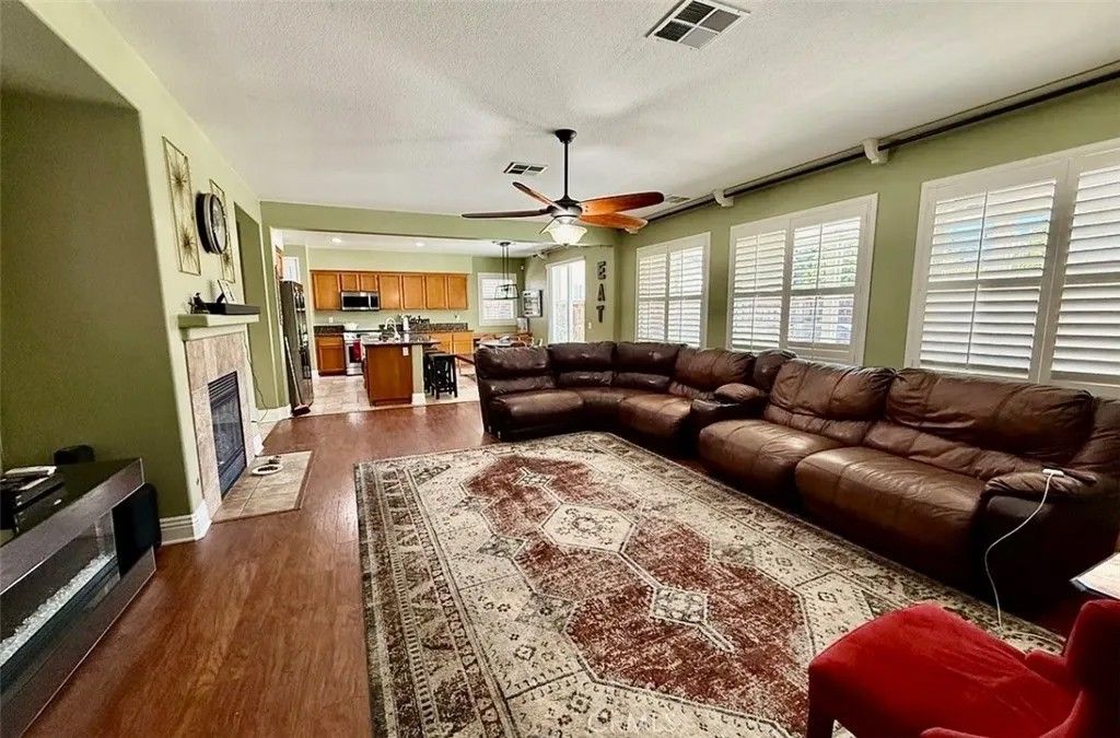 Photo of 278 Overleaf Way, San Jacinto, CA 92582 (MLS # DW26025339)