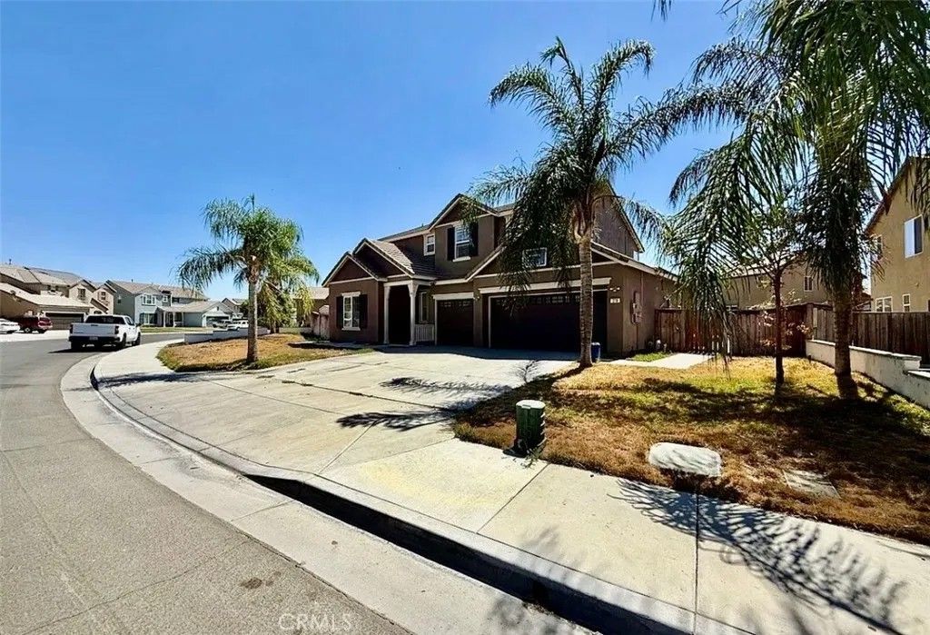 Photo of 278 Overleaf Way, San Jacinto, CA 92582 (MLS # DW26025339)