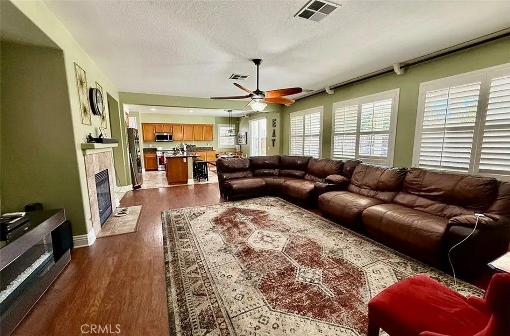 Photo of 278 Overleaf Way, San Jacinto, CA 92582 (MLS # DW26025339)