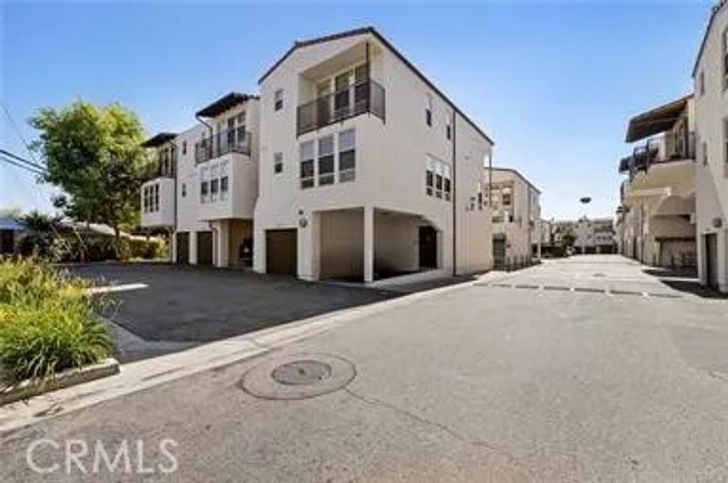 Photo of 536 Brea Boulevard, Brea, CA 92821 (MLS # PW25277333)