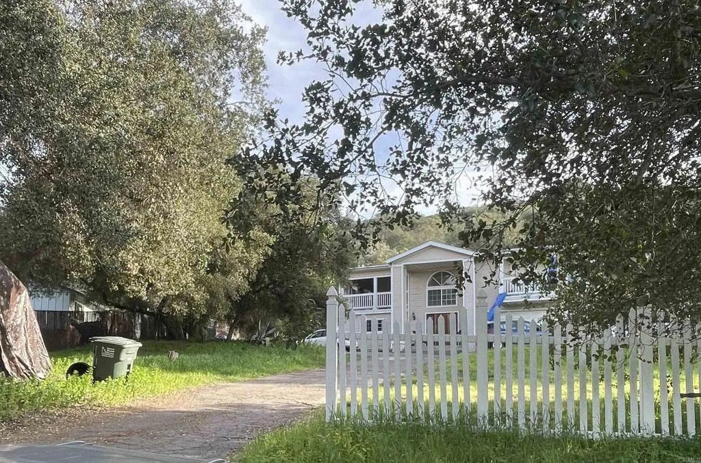 Photo of 19147 Las Encinas Drive, Ramona, CA 92065 (MLS # NDP2601809)