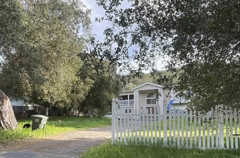 Photo of 19147 Las Encinas Drive, Ramona, CA 92065 (MLS # NDP2601809)